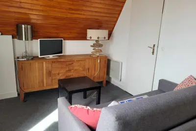 Image de grand studio, belle aperçu mer, avenue de Pontaillac