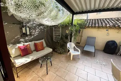 Image de Magnifique Rez de villa T1 bis Ă Bandol