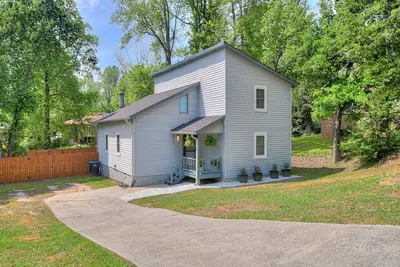 Image de Masters 2026 - Stunning and Modern 3bd/2ba 3mi to Washington Rd North Gate!
