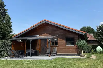 Image de Wooden house on Meinweg with large garden