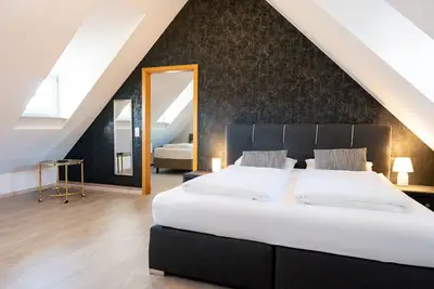 Image de Appartement-de Luxe-Salle de bain privée séparée-Balcon-Maisonnette