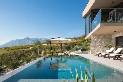 Image de Luxury Villa Bevel with Pool