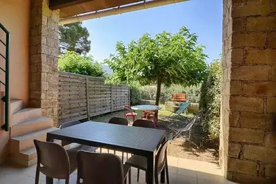 Appartement rez de jardin 4 pièces 6 couchages La Liscia 1