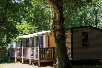 Image de Mobil-home Premium 35m² 3 chambres - Terrasse couverte + Tv + Lv + Plancha 6 personnes