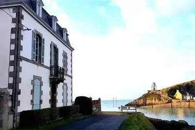 Image de Grande villa de 140m², avec vue splendide sur le port de Dahouët.