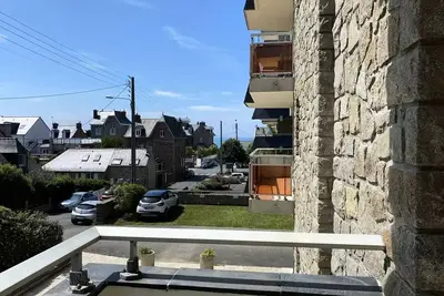 Appartement T3, dans une résidence à 100m de la plage, au cœur du Val André.
