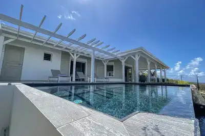 Image de Villa Jade - Villa créole de charme haut de gamme, vue mer