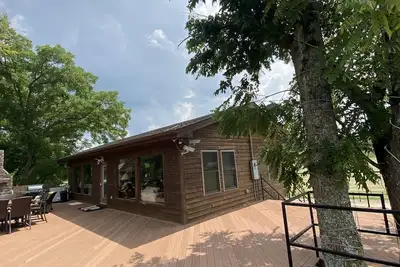 Image de Secluded Water Front