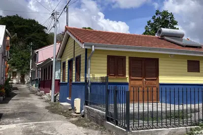 Image de Villa T3 au bord de la mer dans un bourg authentique