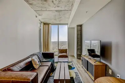 Image de Downtown Austin condo with balcony, rooftop pool, & gym