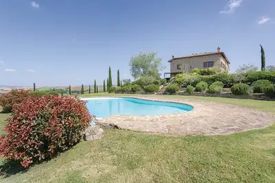 Image de Casa Glenda: A characteristic and welcoming two-story apartment that is part of an ancient country house located on top of a small hill, with Free Wi-Fi.