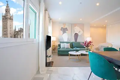 Image de Exceptional 2 bd apartment facing the Cathedral. Constitución I