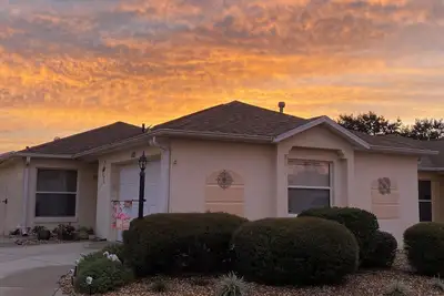 Image de Resort Style 2 Bedroom 2 Bath Resort Style Courtyard Villa with “Privacy”