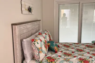 Image de Charming private Gila Mountain View house, with plenty of outside relaxing area.