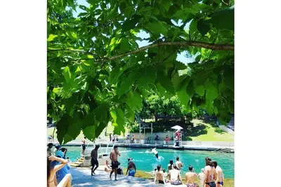 Image de Zilker Summer Vacation Rental  - Walk to Barton Springs Pool & Hike + Bike Trail