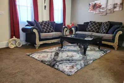 Image de Home-like family-size and efficient. A business travelers' dream.