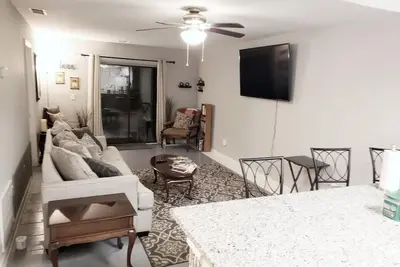 Image de 2bd 1 bath unit and you can see the golf course