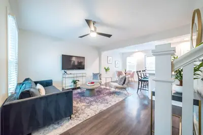 Image de Sophisticated Modern Home near NoDa, by Mansion™