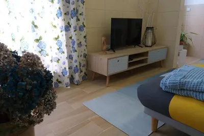 Image de Traditional house, completely restored, 200 meters from the sea.