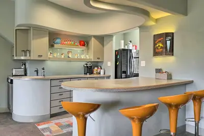 Image de Falling Water Chalet Upper Unit: Near Bike Trails!