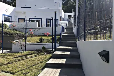 Image de Atami / Surf City beach-front Studio in Gated Community