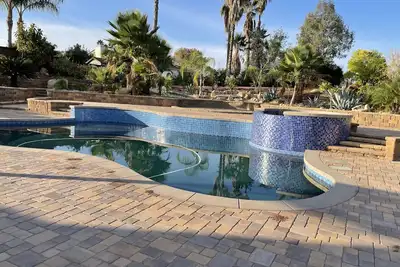 Image de Spacious and Private Vacation Rentals in Poway Ca.