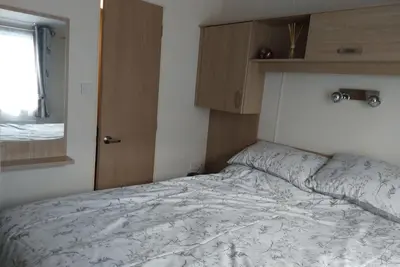 Lovely 2-Bed Caravan in Lymington