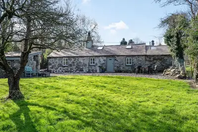 Snook'S Cottage, pet friendly, character holiday cottage in Bangor