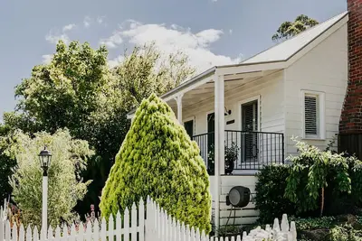 Candlebark Daylesford ~ Gorgeous Cottage!