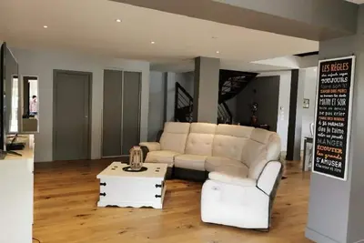 Image de House with garden, billiard table and pétanque court