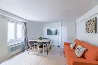 Image de Villa Poncelet - Suite Coco mademoiselle, 2 Bdrs, Champs Elysées, A/C, Prime Loc