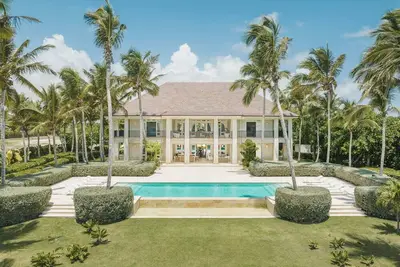 Image de Corales 50 Classic-Style 7bdr Golf and Ocean View