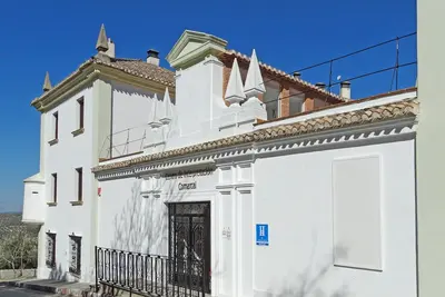 Image de Rural house for large groups. Spacious halls and rooms with their own bathroom.