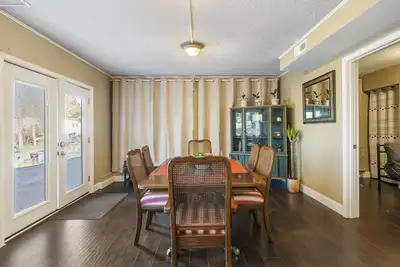 Image de Tasteful 3bedroom place in a serene neighborhood