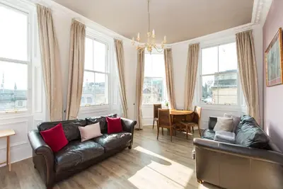 Image de Luxueux appartement sur la Royal Mile, à 250 m du Château d’Edimbourg