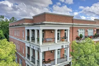 Image de Masters Tournament Rental - Downtown Aiken Luxury Condominium