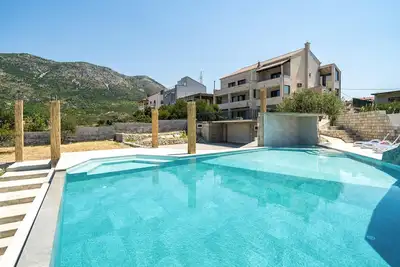 Image de Superbe maison de 2 chambres à Cavtat