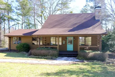 Image de Lakefront Hartwell- 3bed/2Bath cozy lakefront house/cabin - sleeps 10