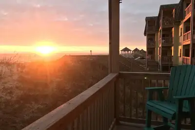 Image de Booking 2025! Stay at Lucky Break-on the beach & fully renovated!