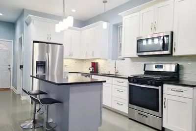 Image de Beautiful 2br 2 Bath 10 Minutes from the United Center!