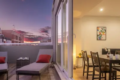 Image de Brand New, Specious Penthouse W/ Private Terrace