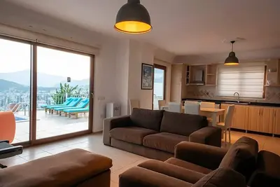 Image de Villa For 8 nr. Kalkan Center with Sea View