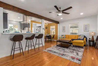 Coronado Cool, Banner Close, Cozy Vibes Sleeps 4