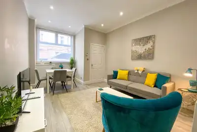Image de Stunning, Refurbished 2 Bed - Free Street Parking