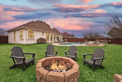 Image de Southern Living At Its Best-Pool, Bbq