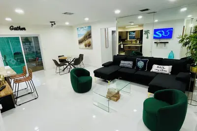 Image de Luxurious House 🏠