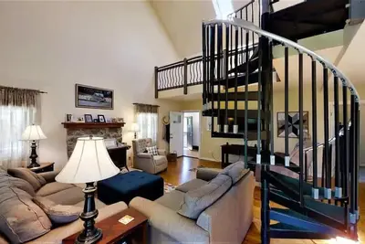 Image de Golf & Southern Comfort Cape with Loft at The Cove