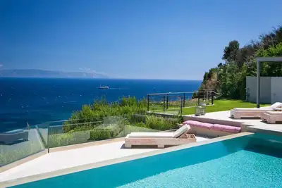 Image de Christina - Cinq Chambres Villa, Couchages 10