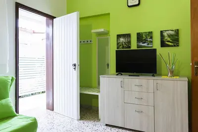 Image de (B65) Cozy accommodation with veranda 150 mt from the sea