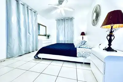 Image de Beach Tide Motel - #7 1 Bedroom King Bed 1 Queen 1 twin sofa bed